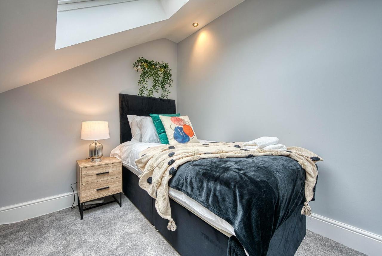 Spacious Nottingham Abode - Sleeps 16 외부 사진