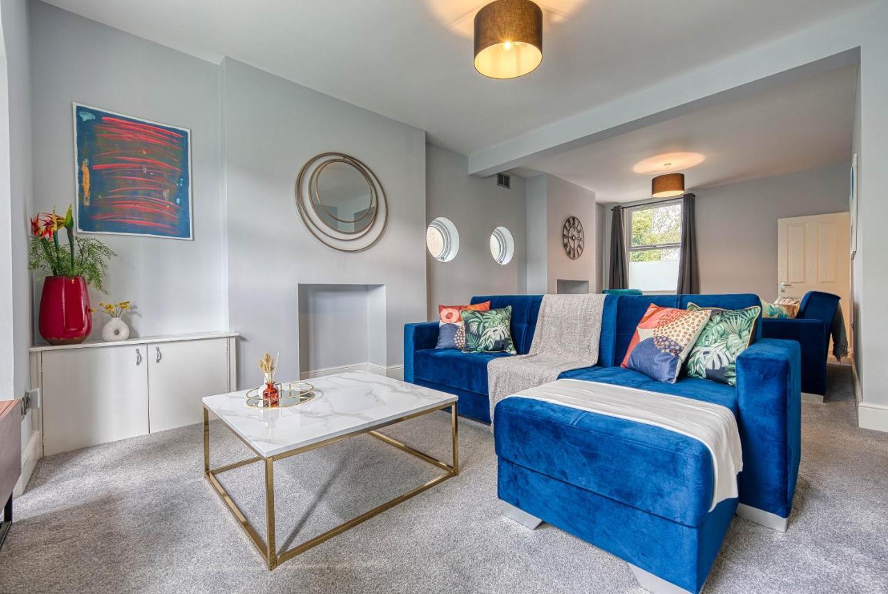 Spacious Nottingham Abode - Sleeps 16 외부 사진