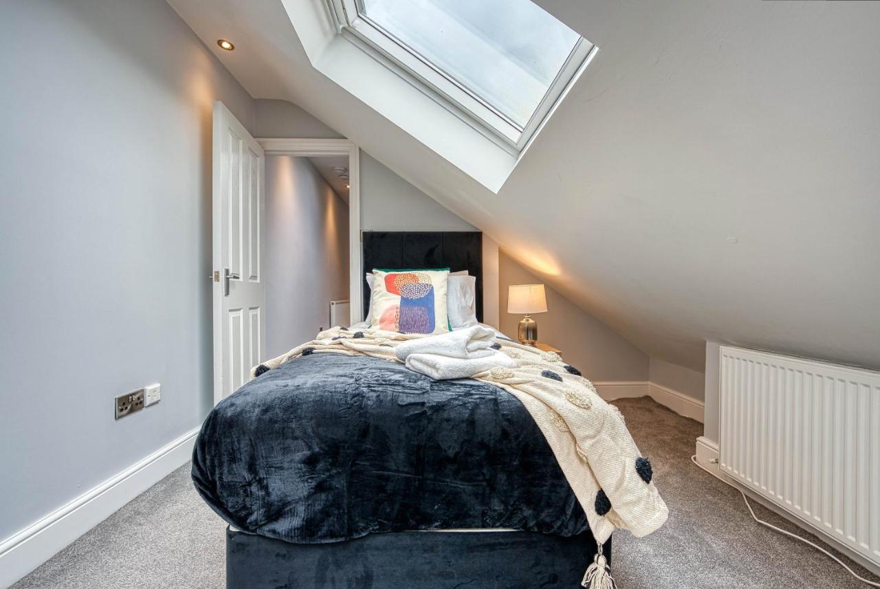 Spacious Nottingham Abode - Sleeps 16 외부 사진