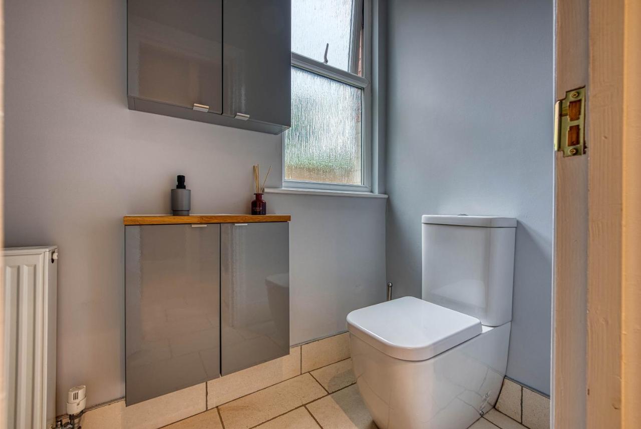 Spacious Nottingham Abode - Sleeps 16 외부 사진