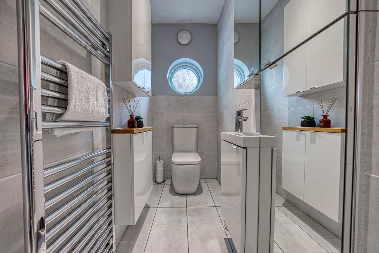 Spacious Nottingham Abode - Sleeps 16 외부 사진